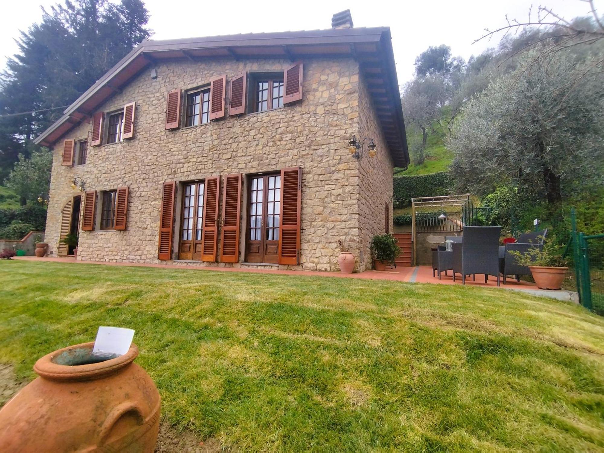 Villa Camelia Tuscany Pescia Extérieur photo